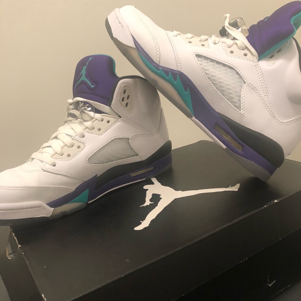 ***Authentic***Retro 5 (Grapes)